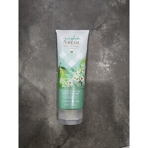 Bath and Body Works GINGHAM FRESH Ultimate Hydration Body Cream 8 oz Used Once